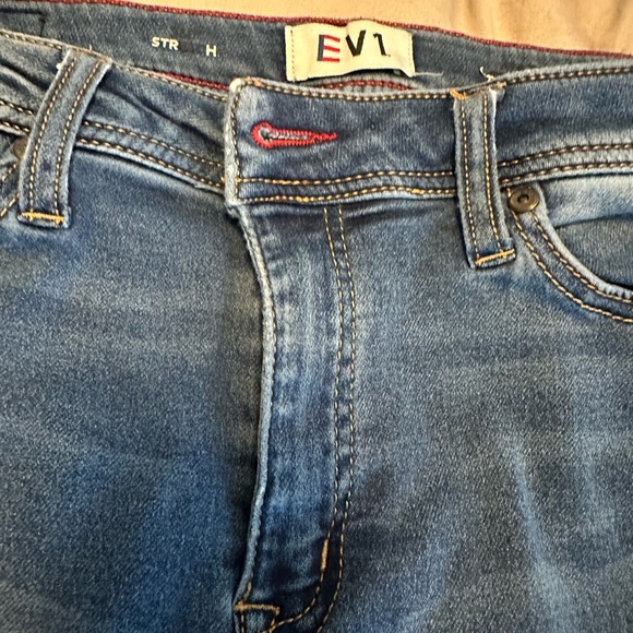 Jeans - Picture 5 of 5